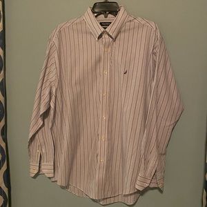 Nautica shirt in perfect condition